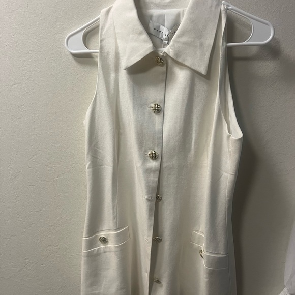 Match Point Collared Button Down Tank - White - Picture 4 of 5